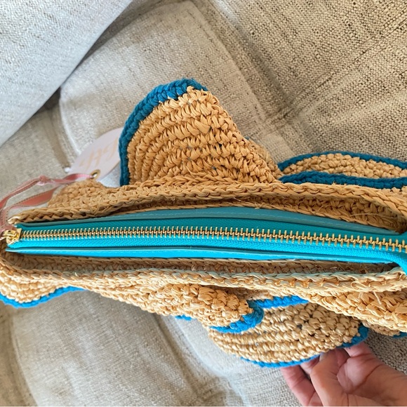 BTB Los Angeles Joey Raffia Clutch - Picture 6 of 12